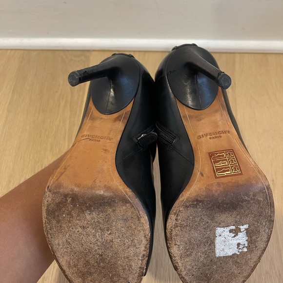 Givenchy Open Toe Shark Tooth Bootie - Picture 7 of 16